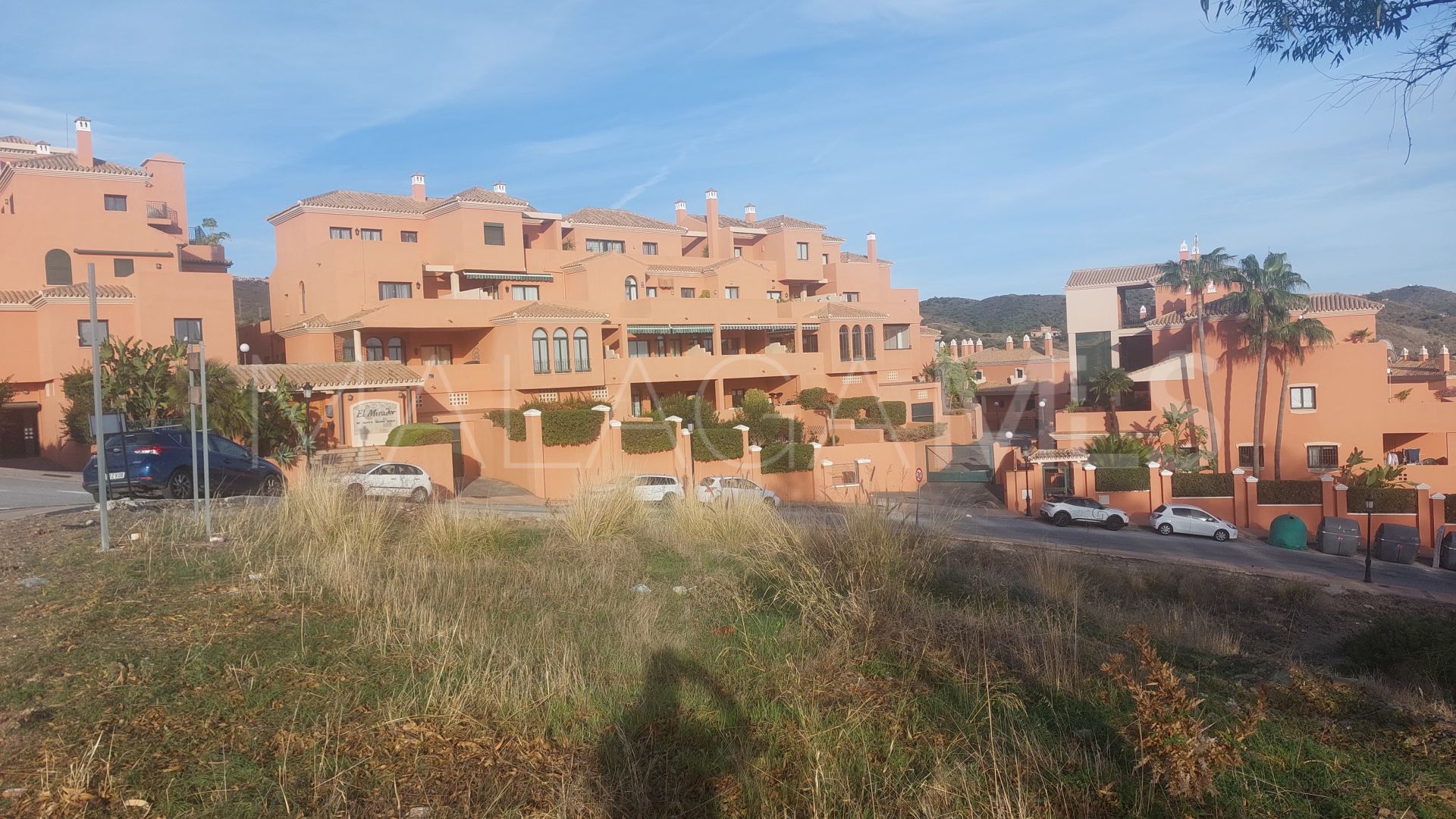 Buy parcela in Elviria