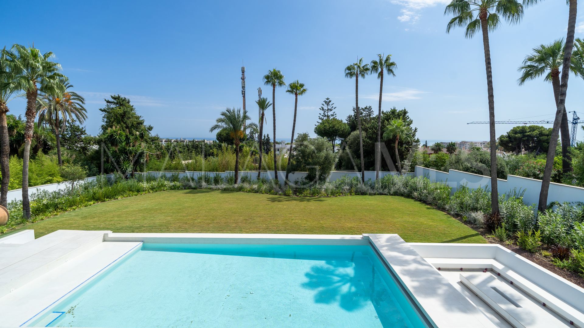 Villa for sale in Paraiso Alto