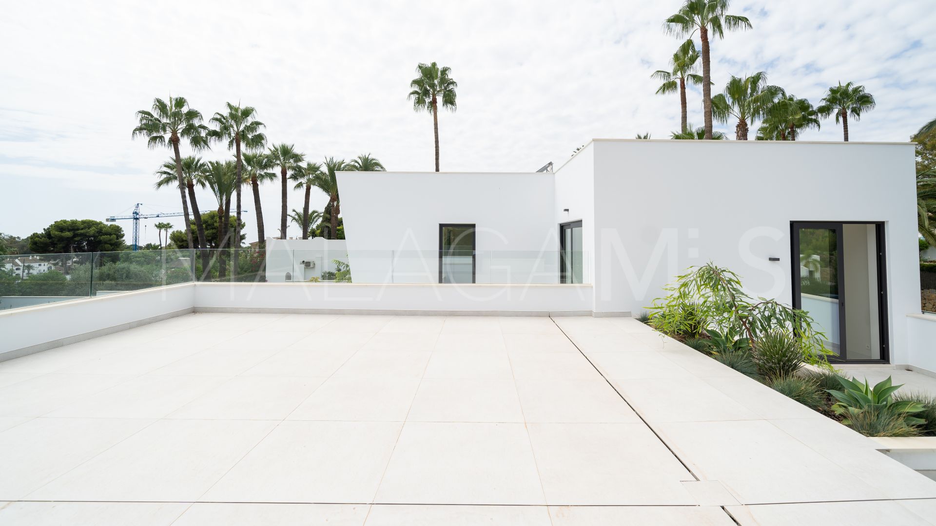 Villa for sale in Paraiso Alto