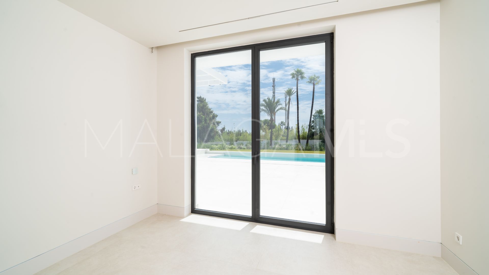 Villa for sale in Paraiso Alto