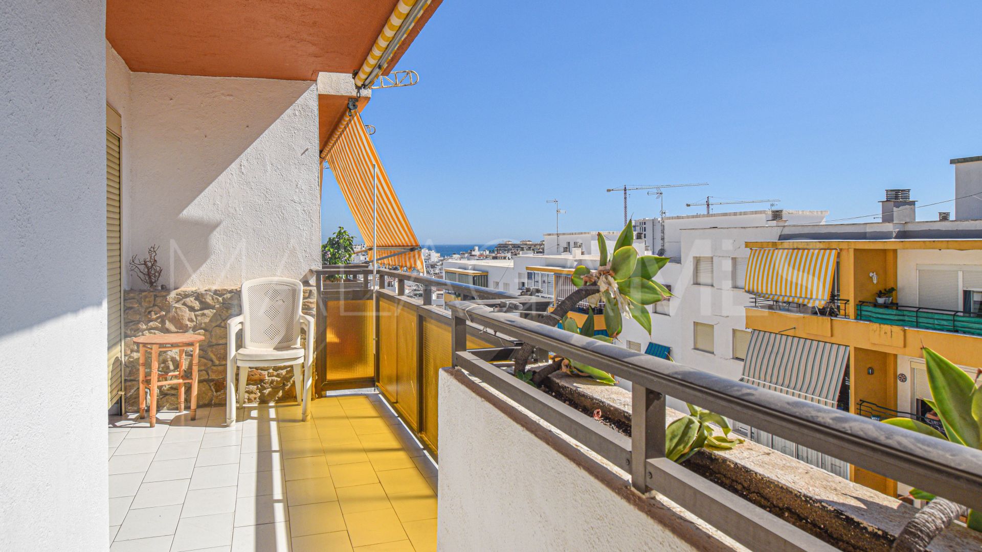 For sale apartment in Estepona Centre with 2 bedrooms