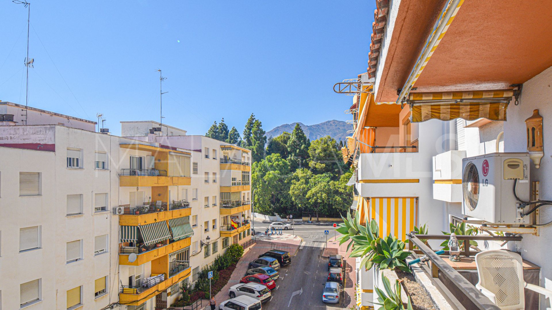 For sale apartment in Estepona Centre with 2 bedrooms