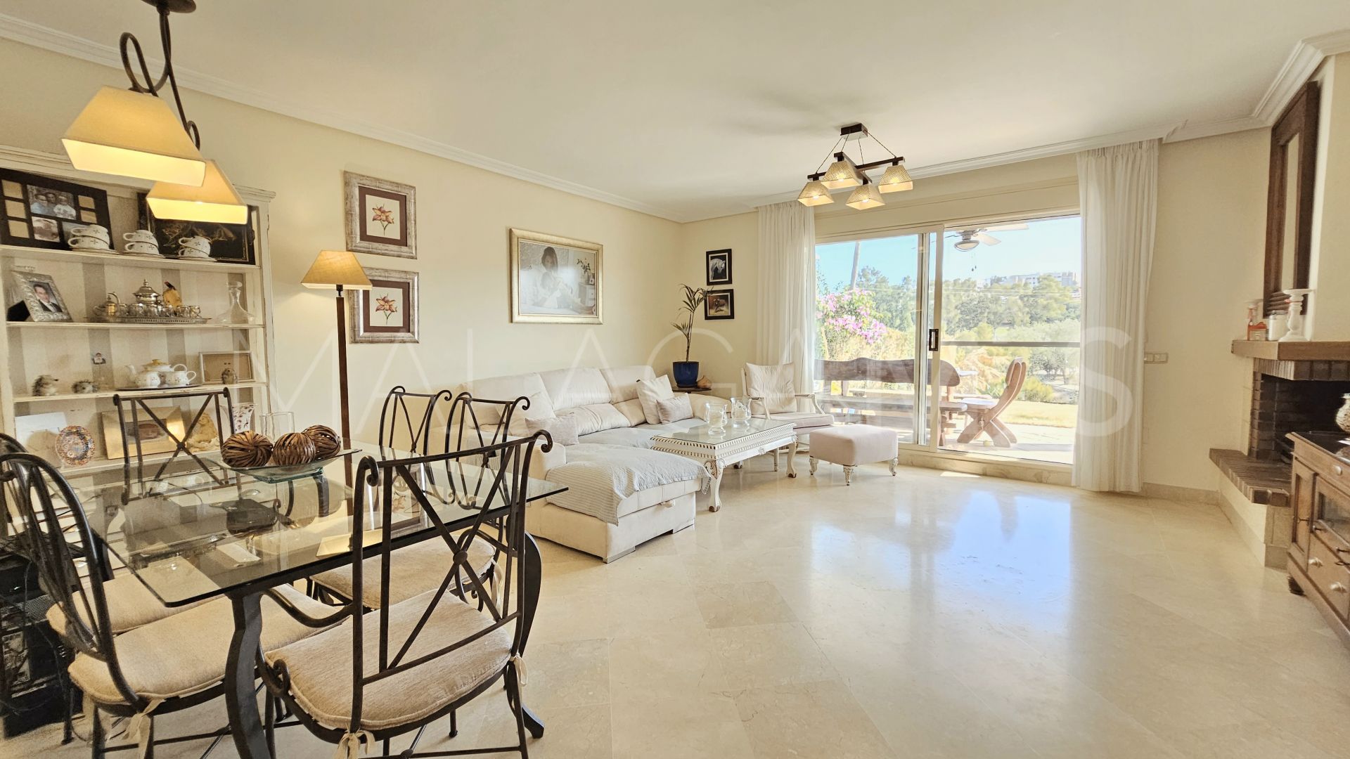 4 bedrooms semi detached house for sale in Estepona Golf