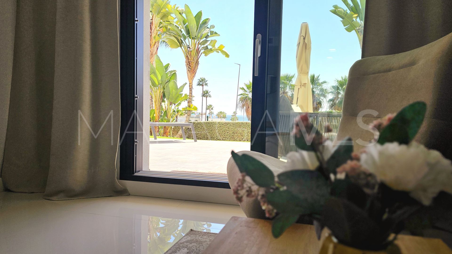 For sale ground floor apartment in La Paloma