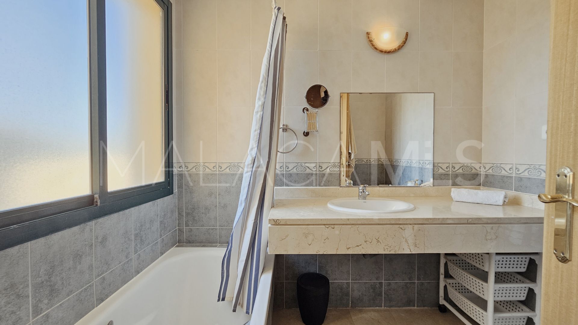 2 bedrooms duplex penthouse for sale in La Duquesa