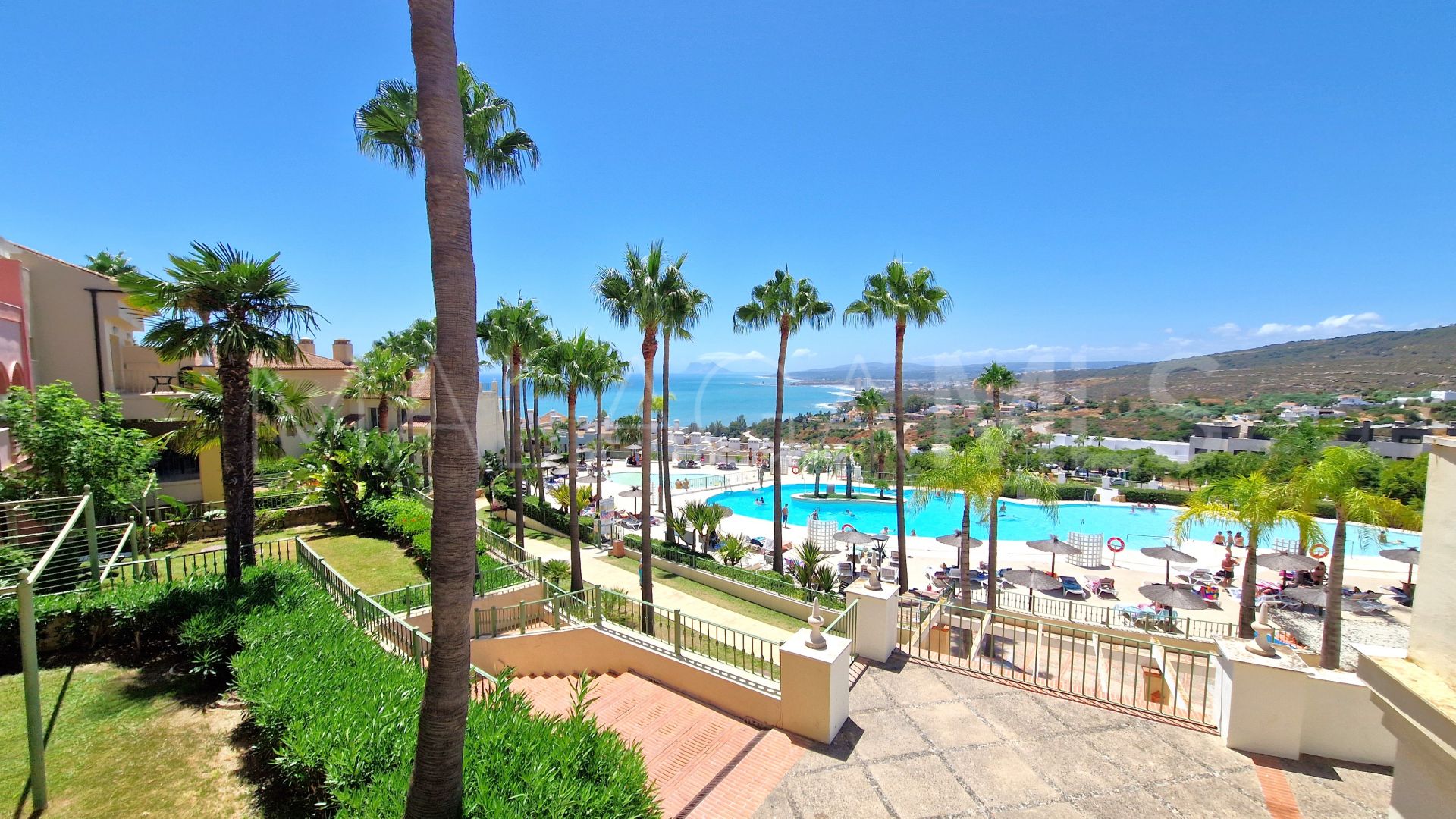Buy Bahia de las Rocas 2 bedrooms ground floor apartment