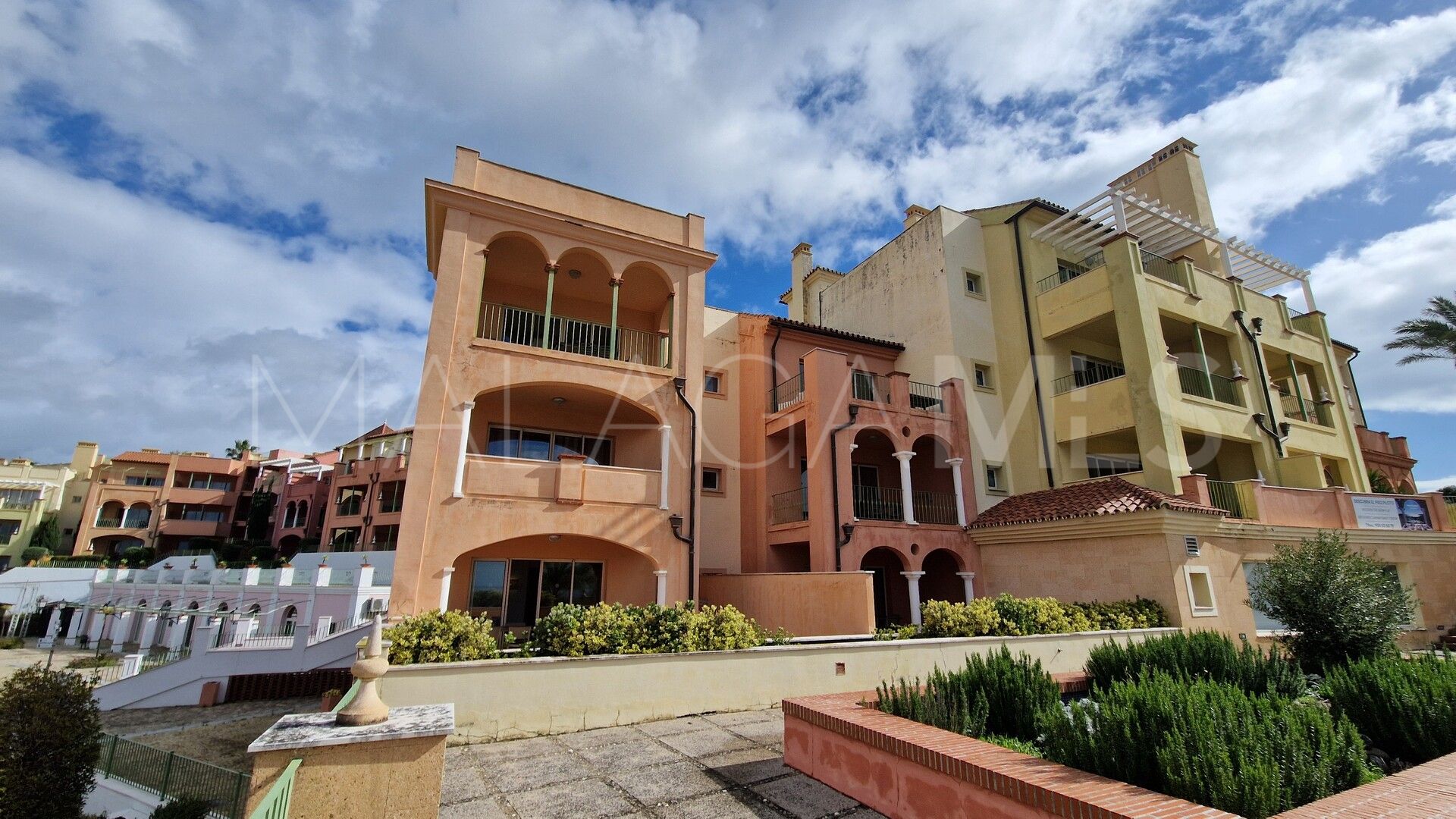 Markplanslägenhet for sale in Bahia de las Rocas