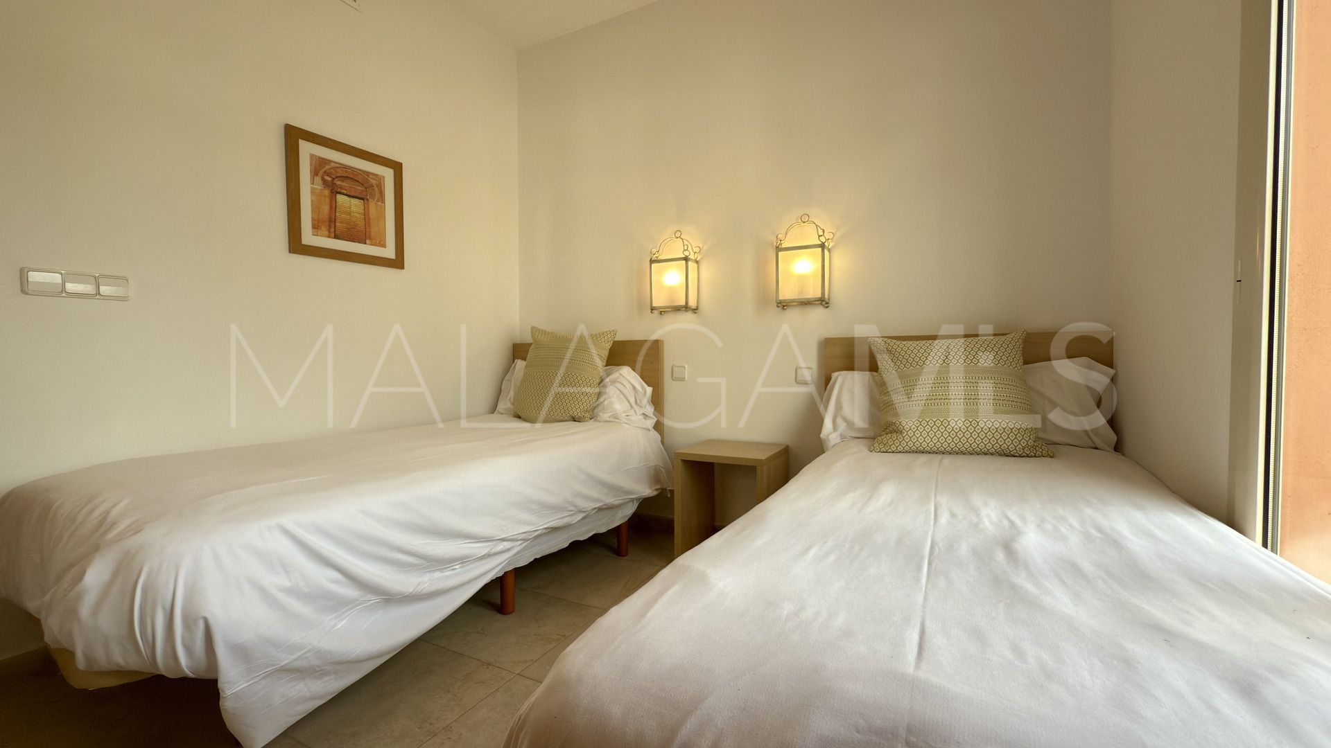 Markplanslägenhet for sale in Bahia de las Rocas