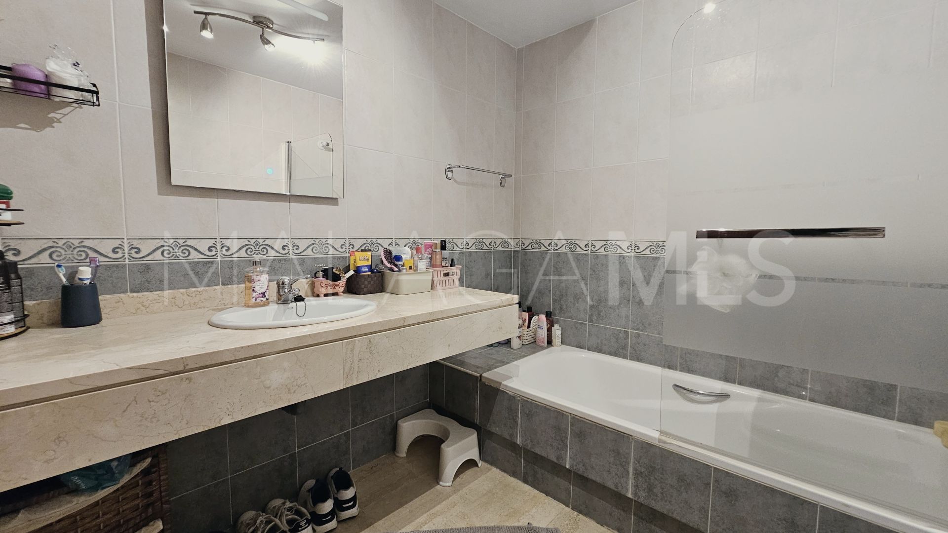Zweistöckiges penthouse for sale in La Duquesa