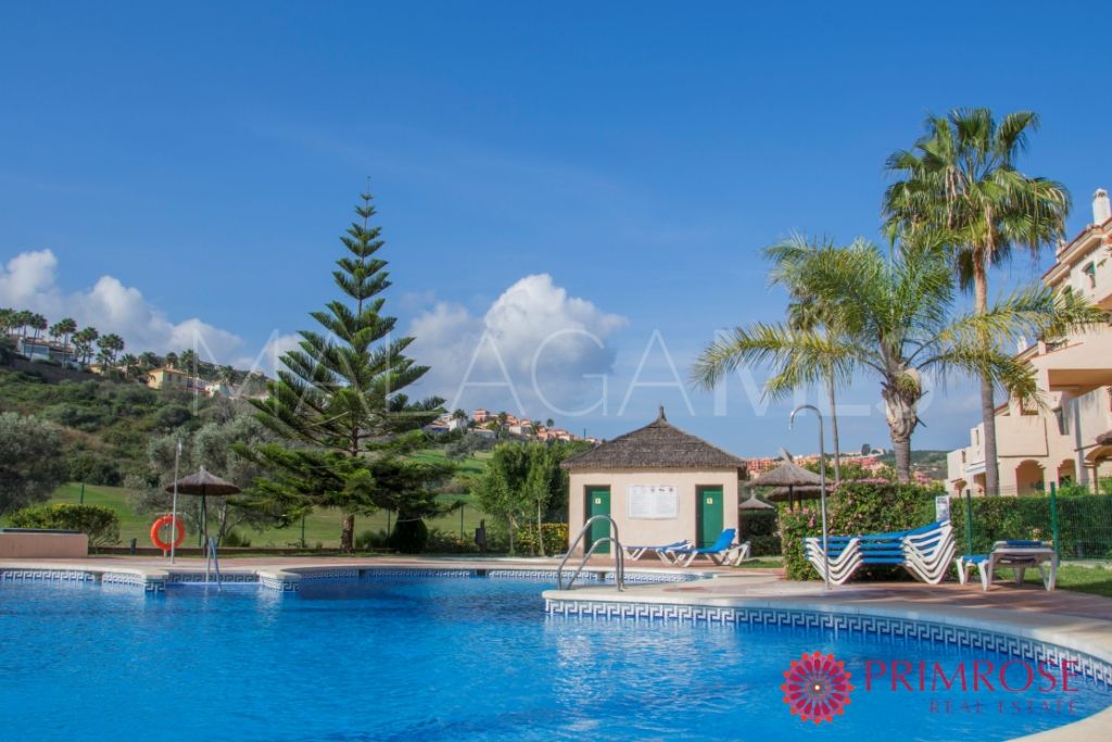 Zweistöckiges penthouse for sale in La Duquesa