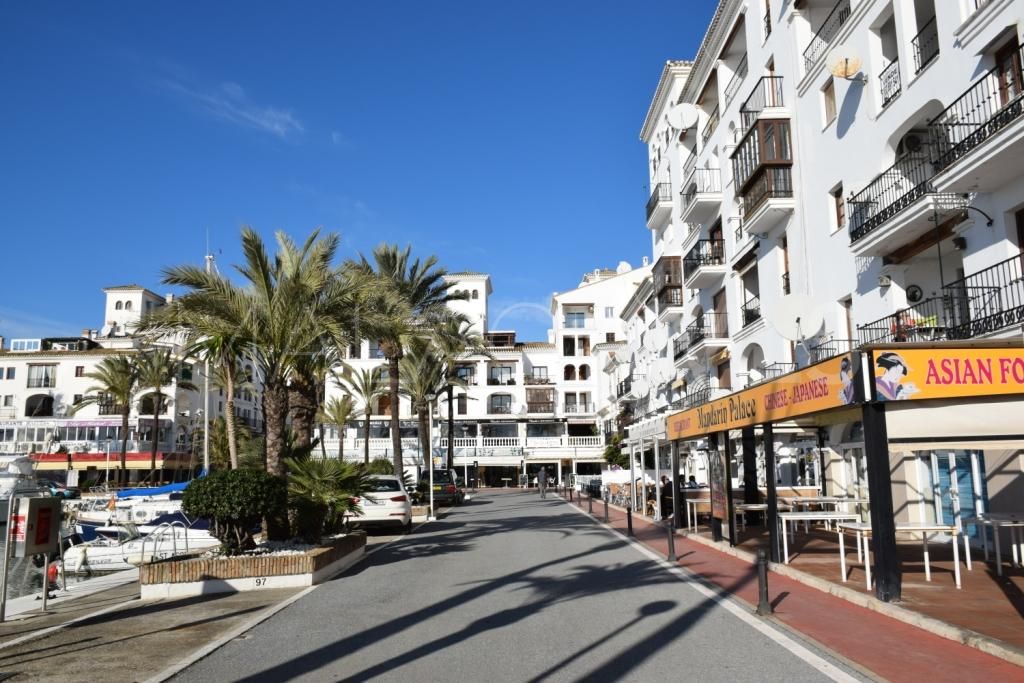 Zweistöckiges penthouse for sale in La Duquesa
