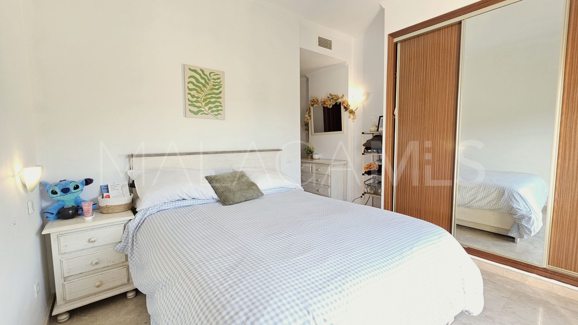 Zweistöckiges penthouse for sale in La Duquesa