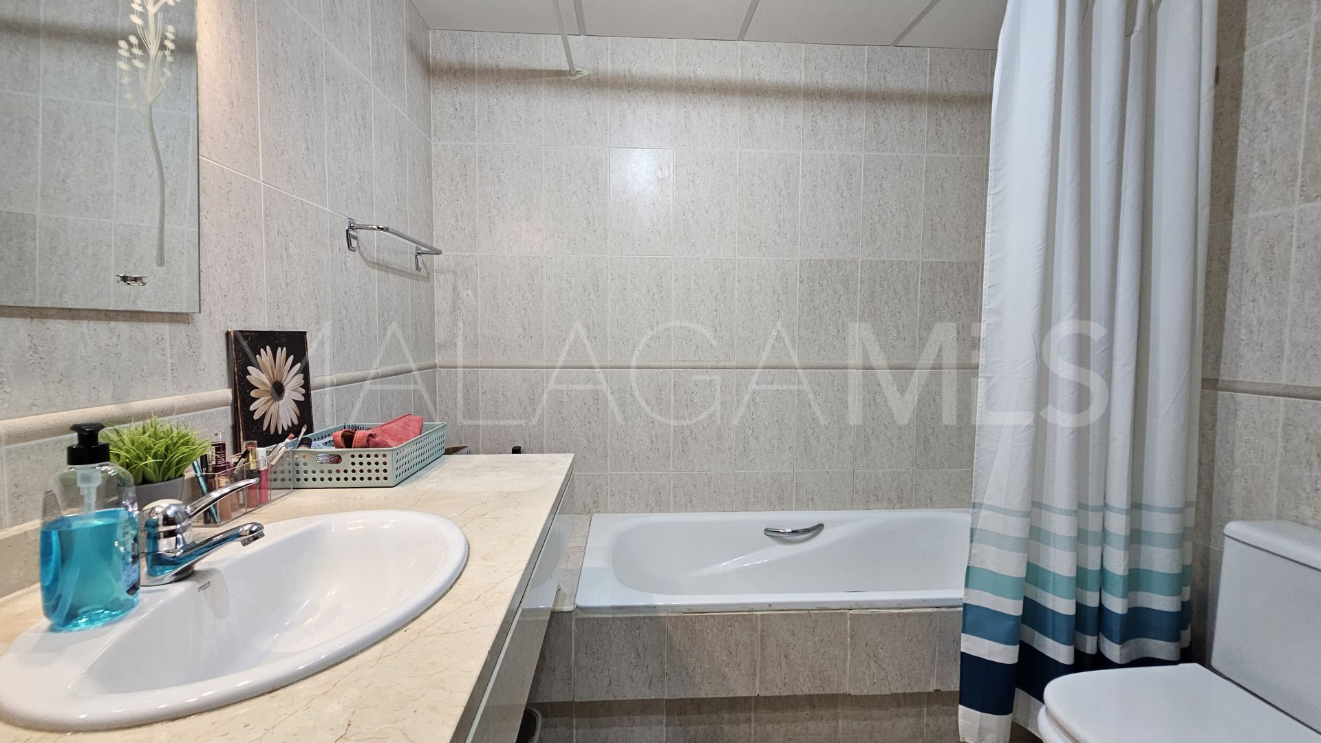 Zweistöckiges penthouse for sale in La Duquesa