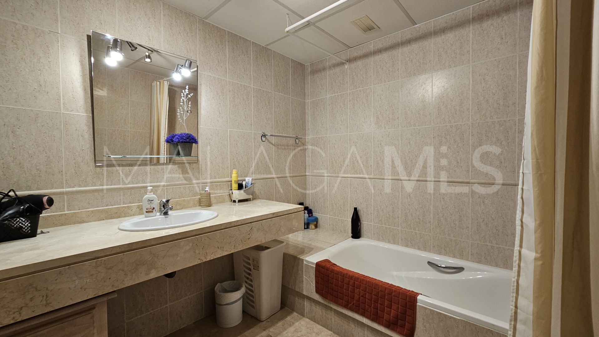 Zweistöckiges penthouse for sale in La Duquesa
