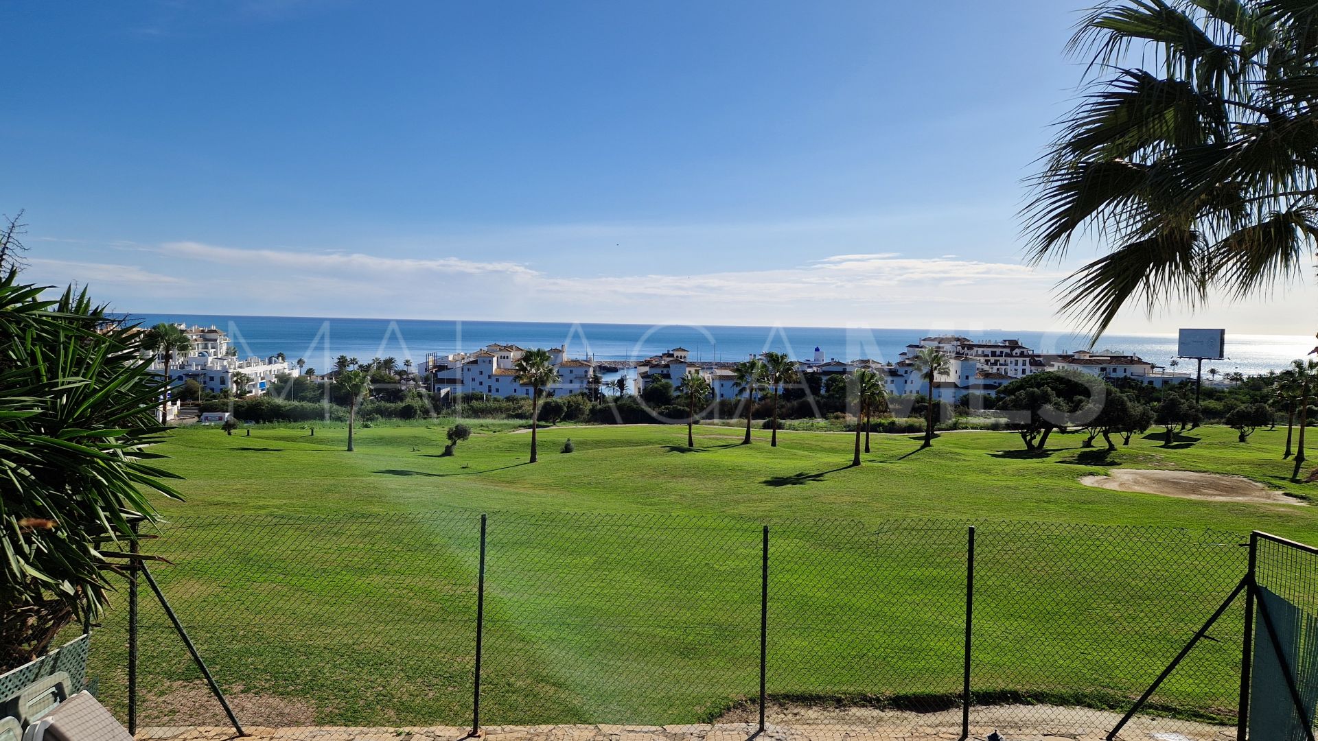 Buy town house in La Duquesa Golf with 3 bedrooms