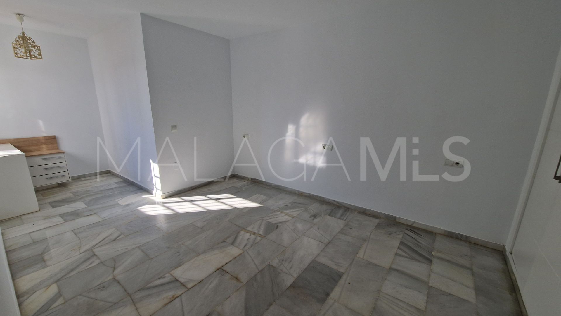 Buy town house in La Duquesa Golf with 3 bedrooms