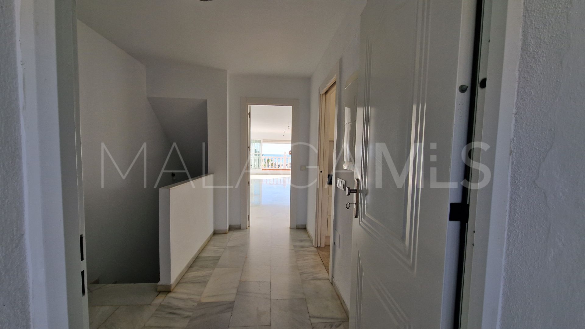 Buy town house in La Duquesa Golf with 3 bedrooms