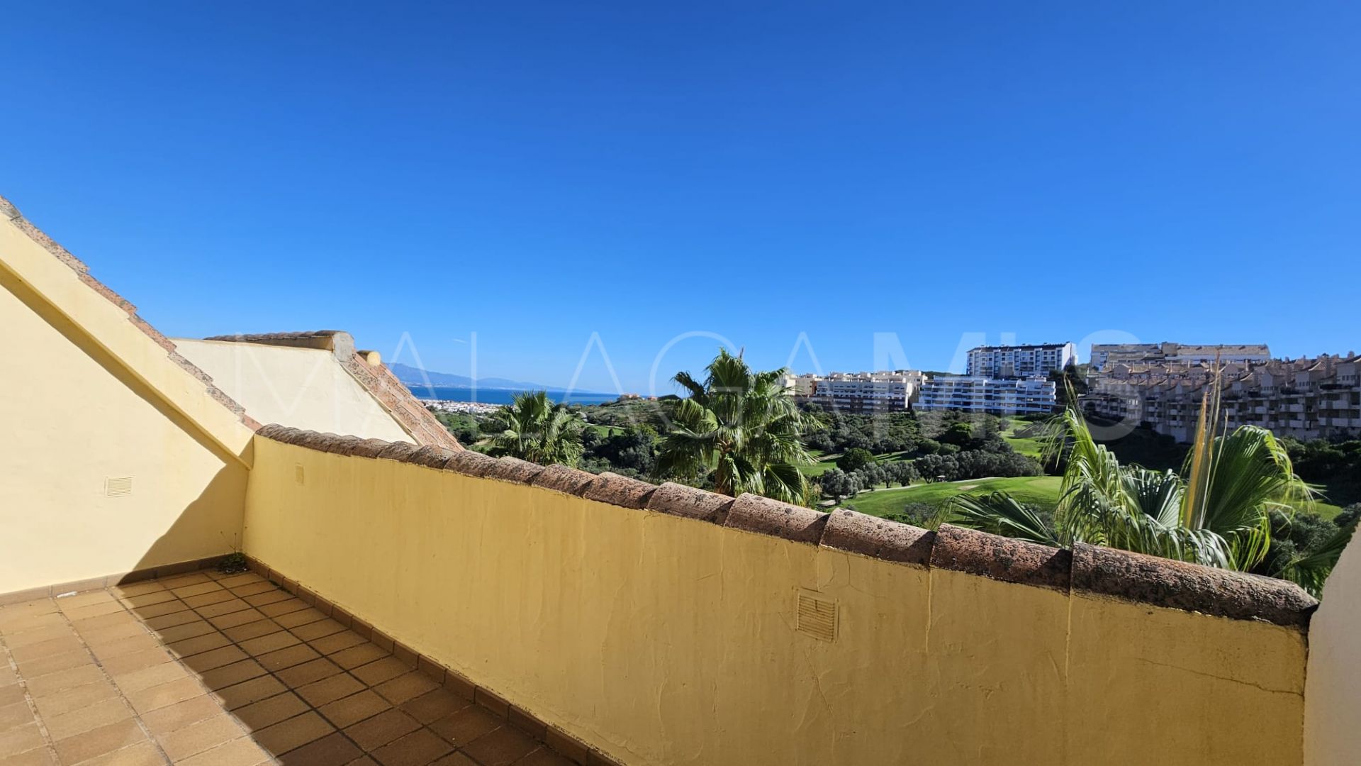 For sale 2 bedrooms penthouse in Duquesa Village