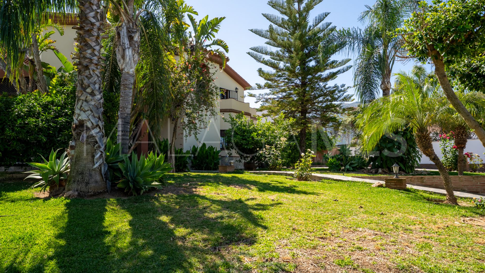 Villa for sale in Alhaurin el Grande
