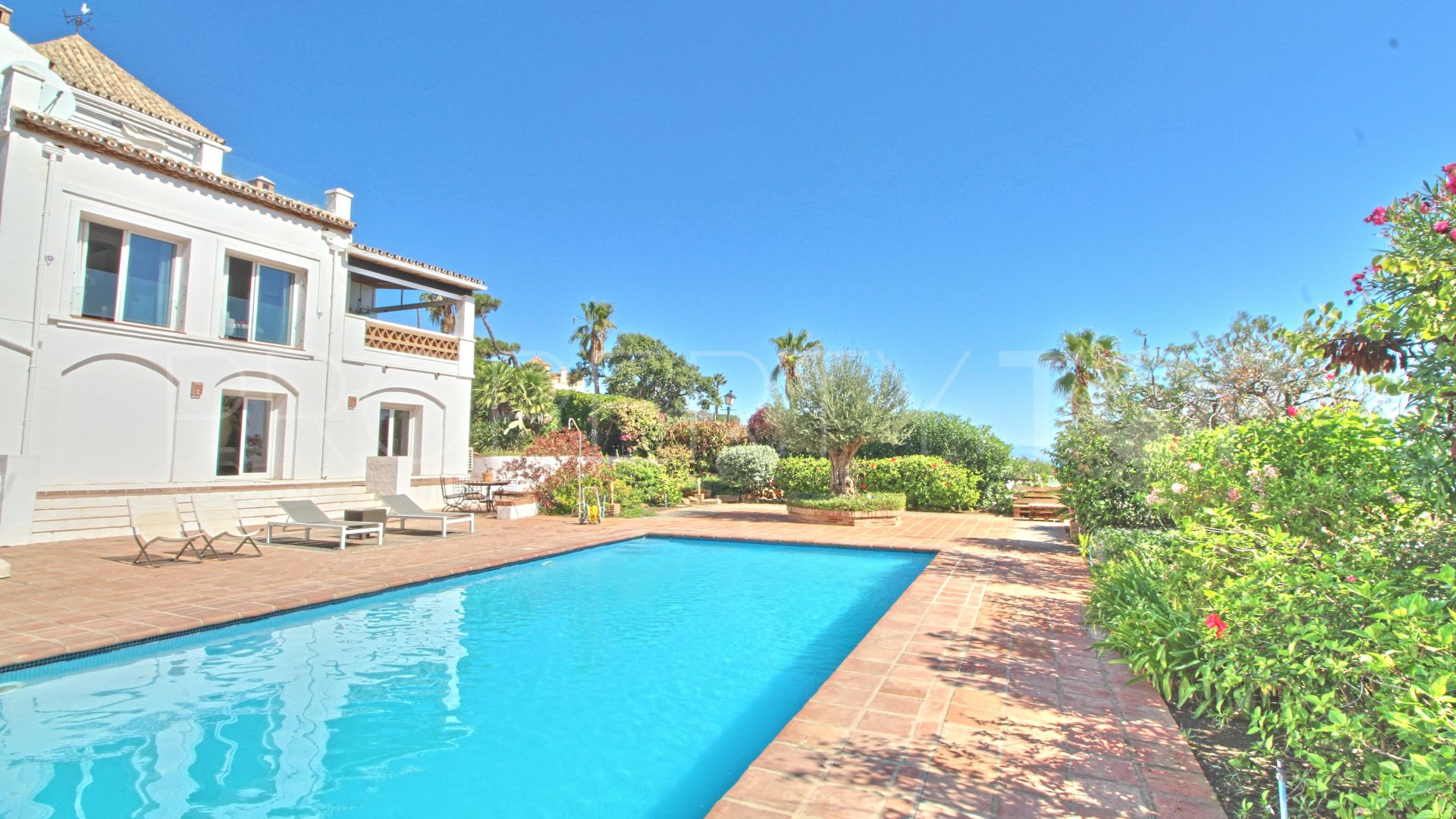 For sale villa in La Paloma