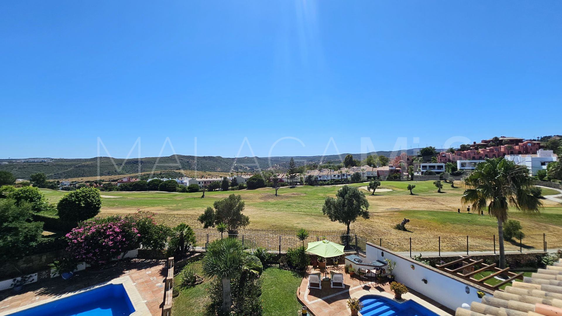 Parvilla for sale in La Duquesa Golf