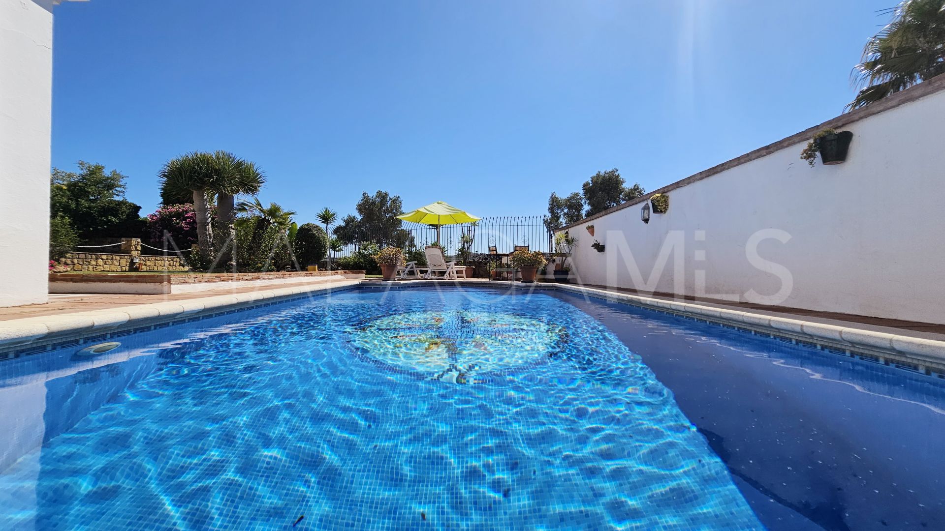 Parvilla for sale in La Duquesa Golf