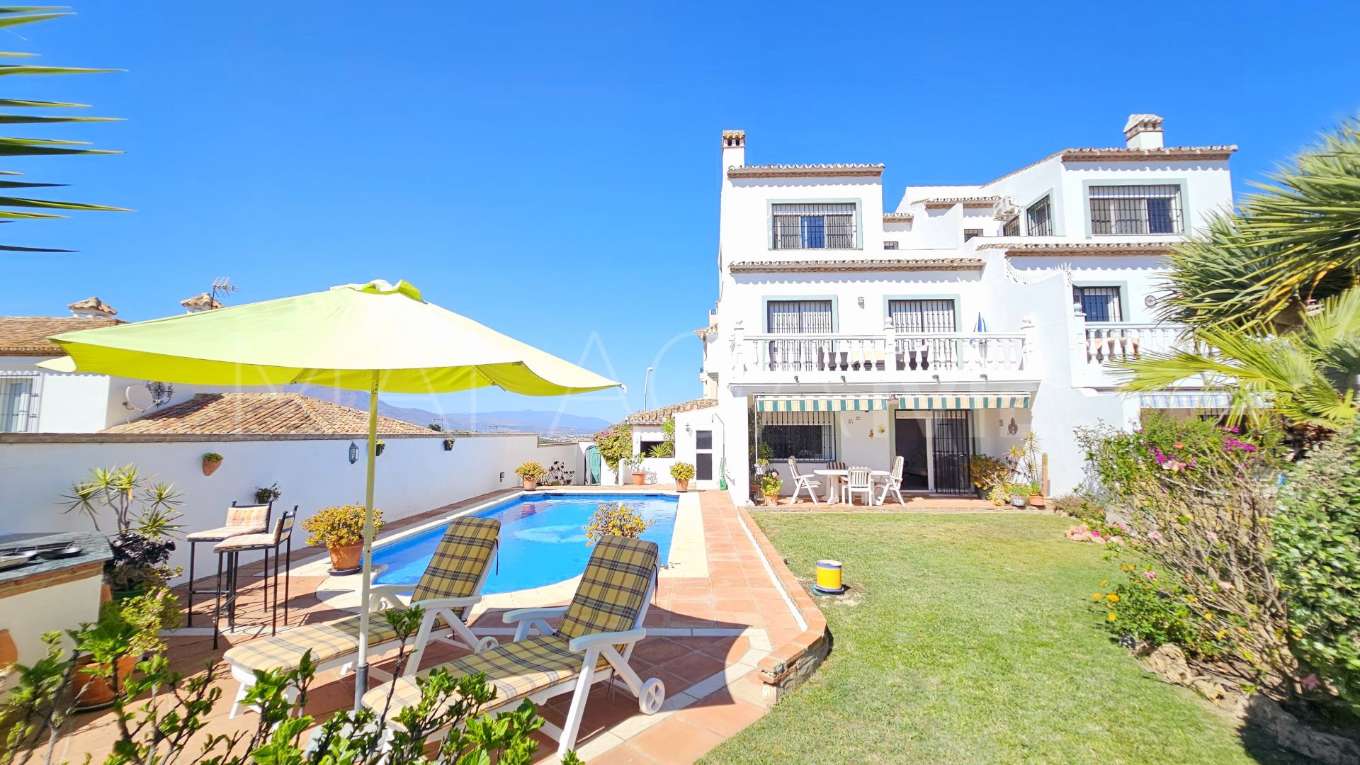 Parvilla for sale in La Duquesa Golf