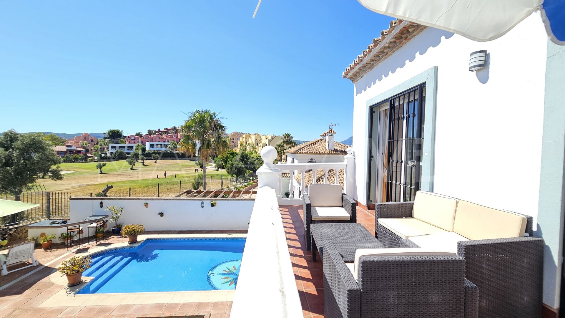 Parvilla for sale in La Duquesa Golf