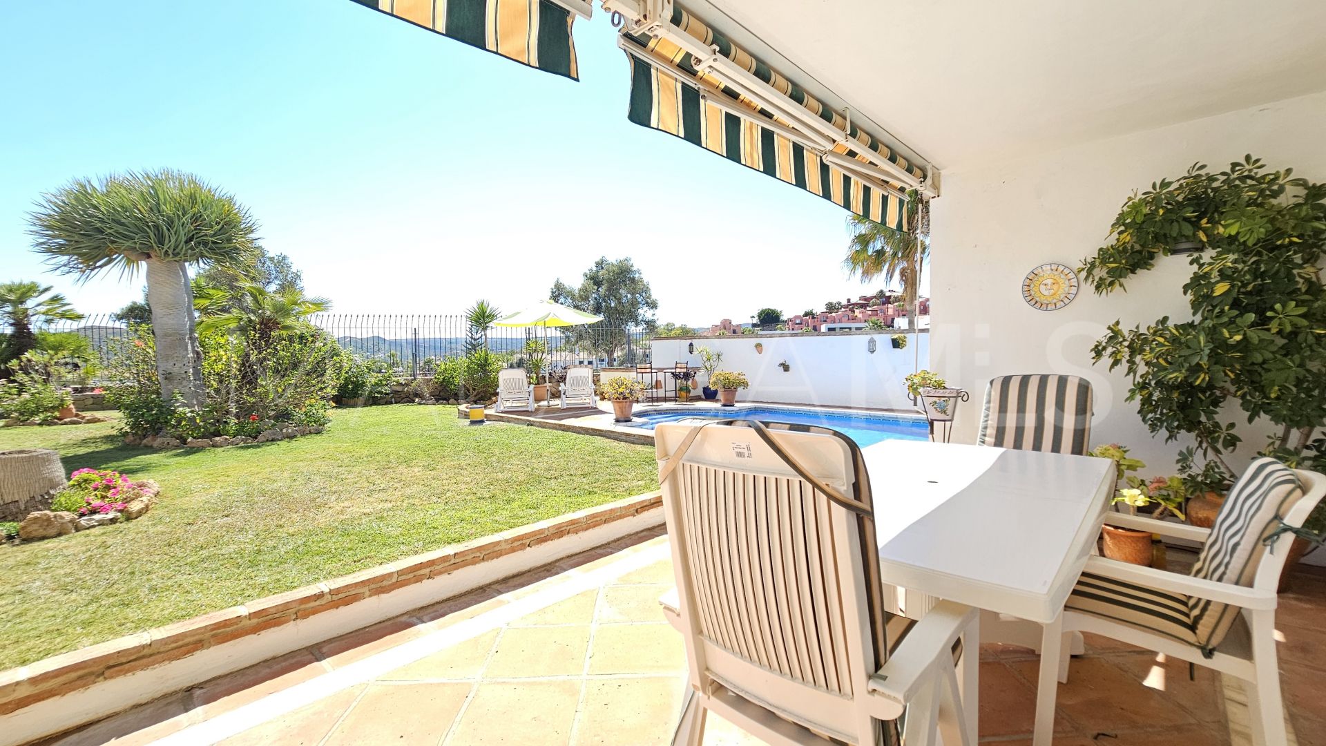 Parvilla for sale in La Duquesa Golf