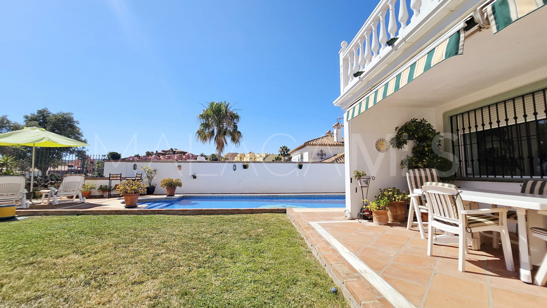 Parvilla for sale in La Duquesa Golf