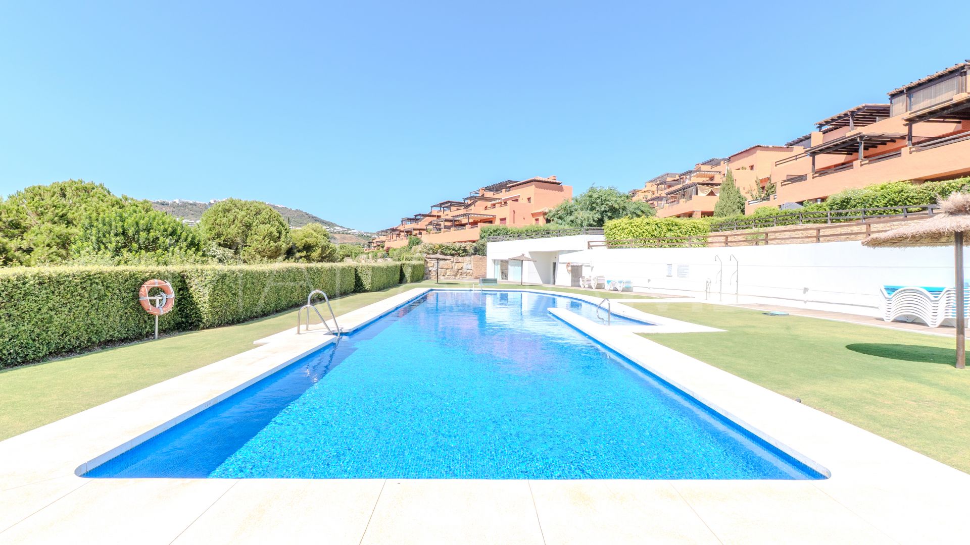 Lägenhet for sale in Casares Golf