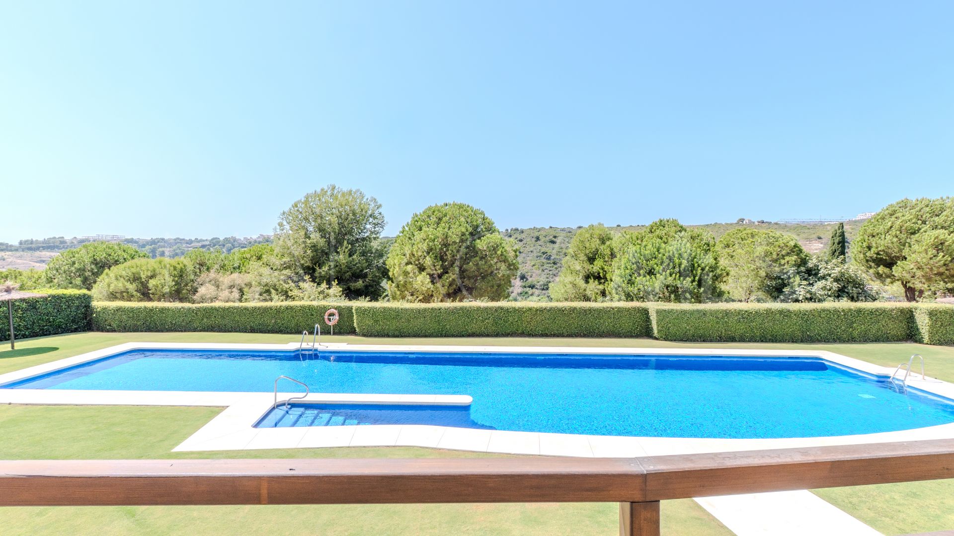 Lägenhet for sale in Casares Golf