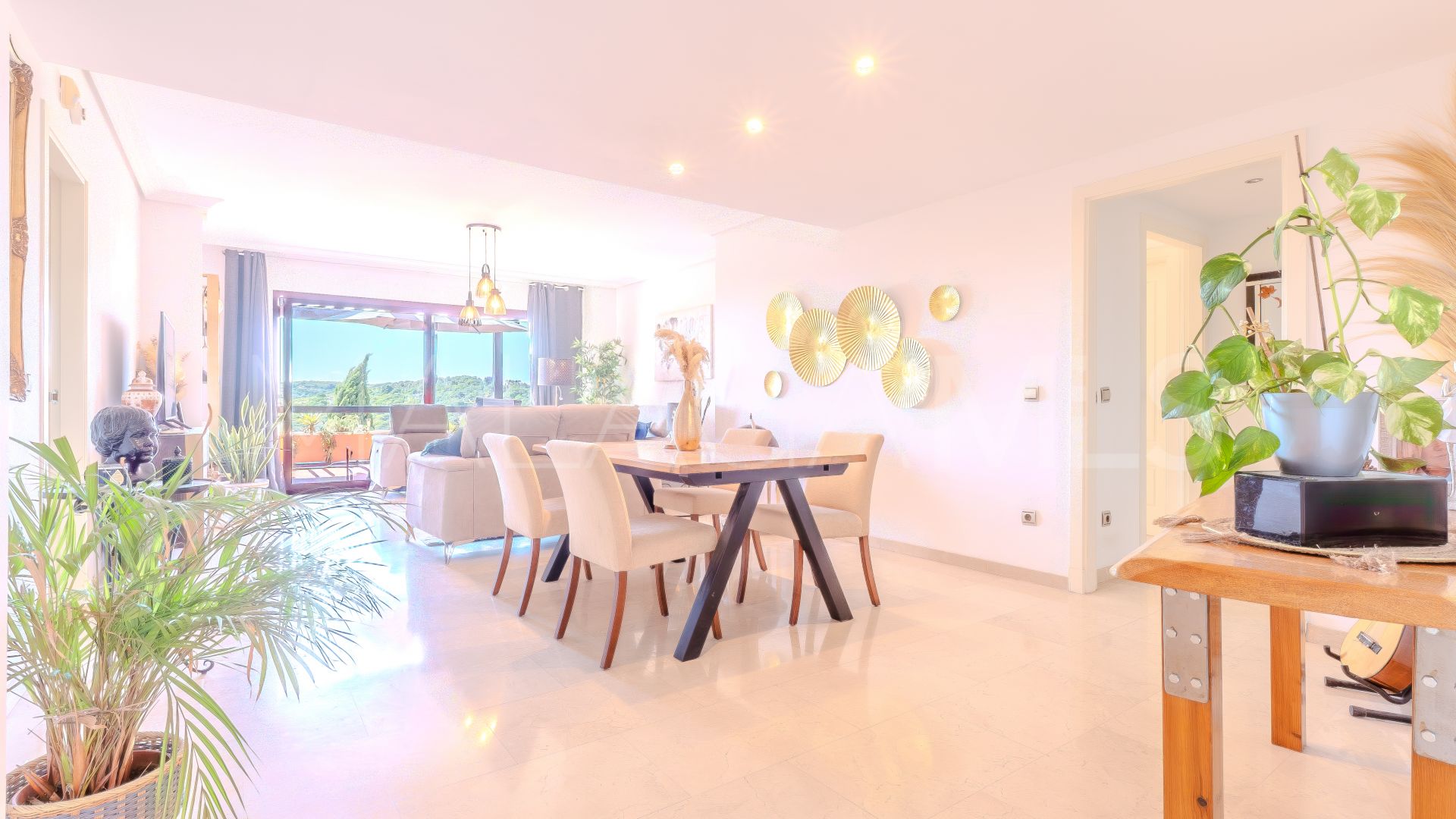 Lägenhet for sale in Casares Golf