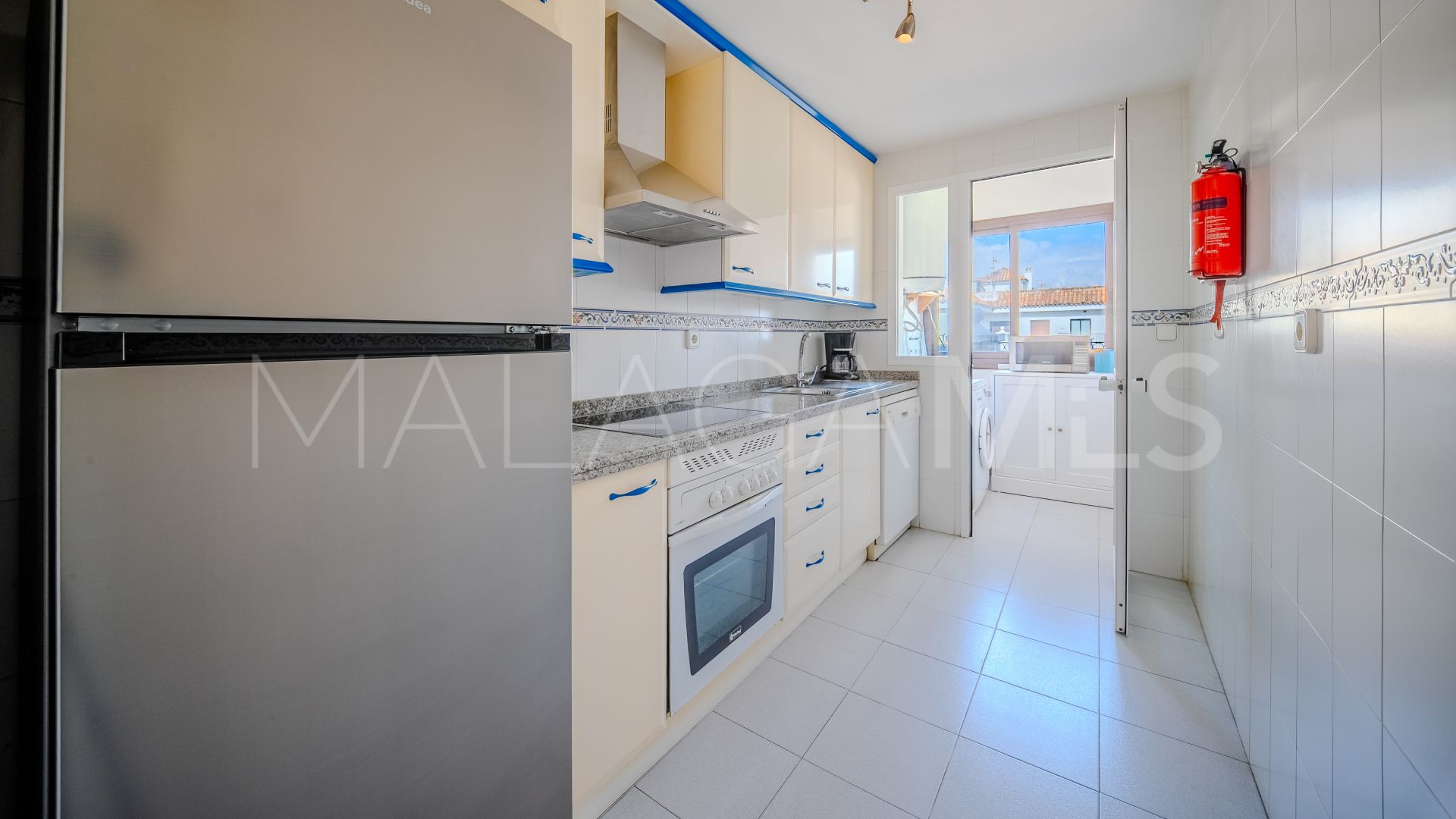 Puerto La Duquesa, Ático for sale with 2 bedrooms