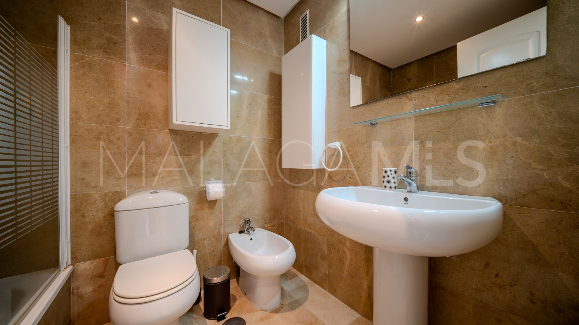 Puerto La Duquesa, Ático for sale with 2 bedrooms
