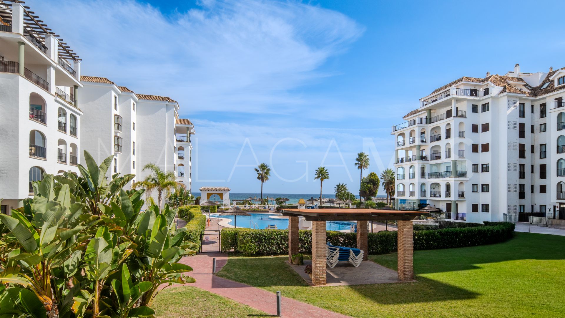 Puerto La Duquesa, Ático for sale with 2 bedrooms
