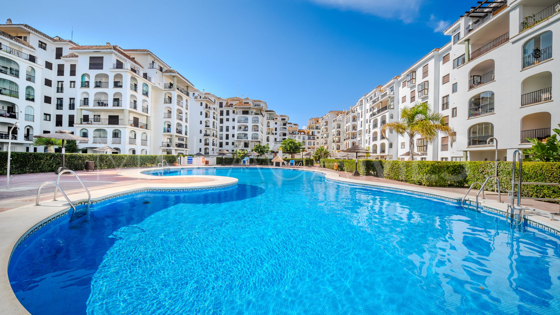 Puerto La Duquesa, Ático for sale with 2 bedrooms