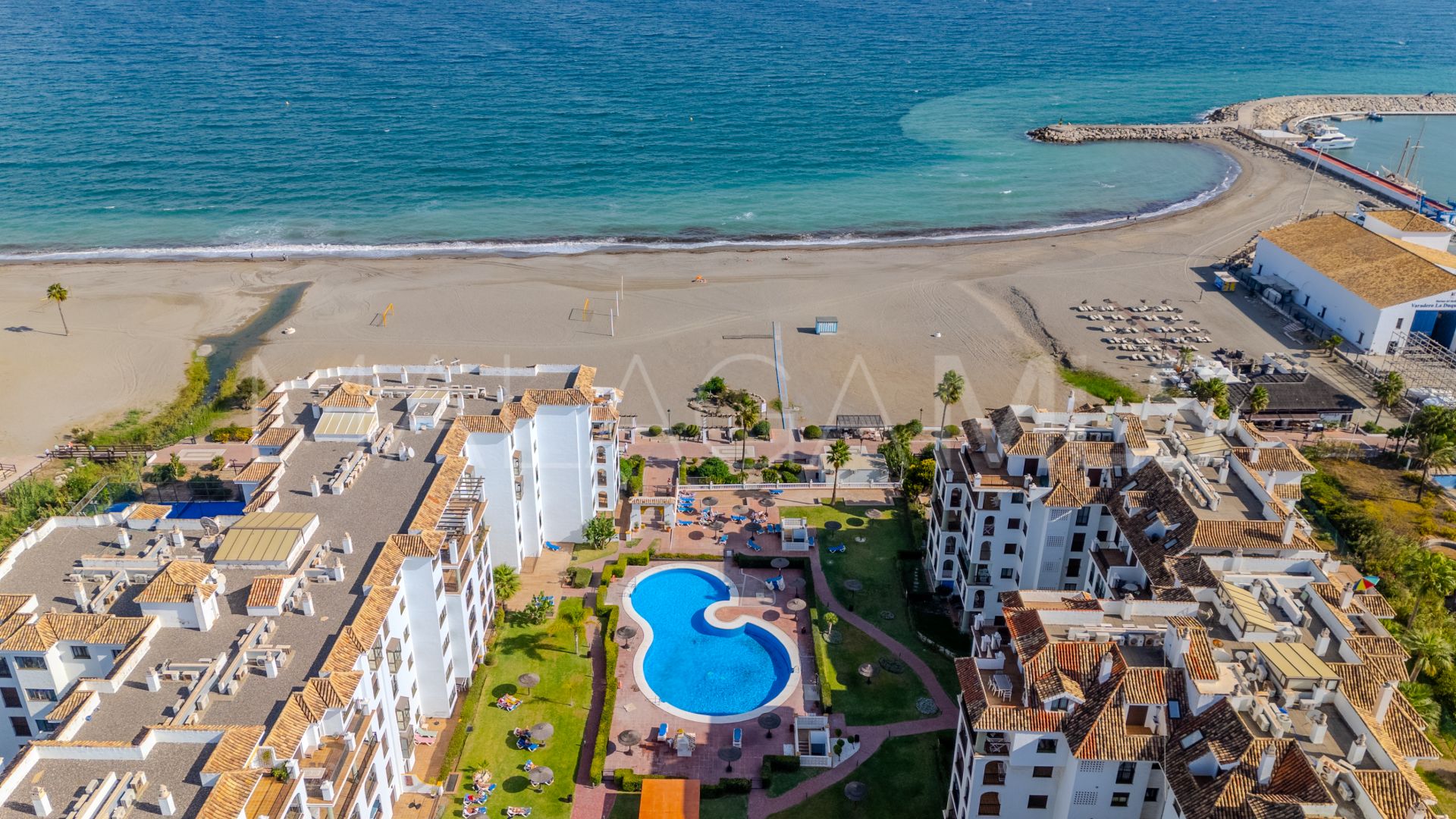 Puerto La Duquesa, Ático for sale with 2 bedrooms