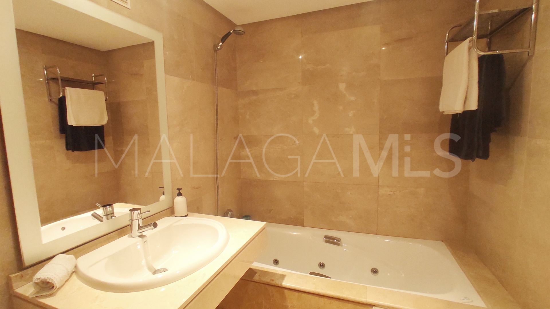 Wohnung for sale in Duquesa Village