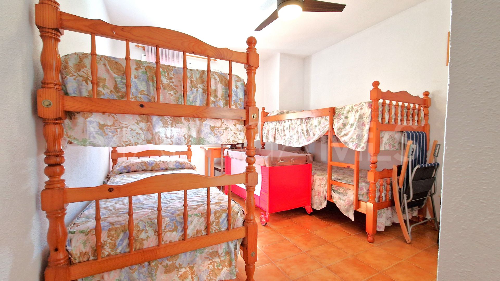 Maison de ville for sale in Marina de Casares