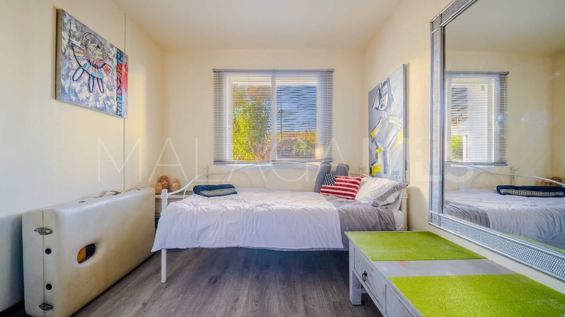 5 bedrooms villa in Estepona Golf for sale