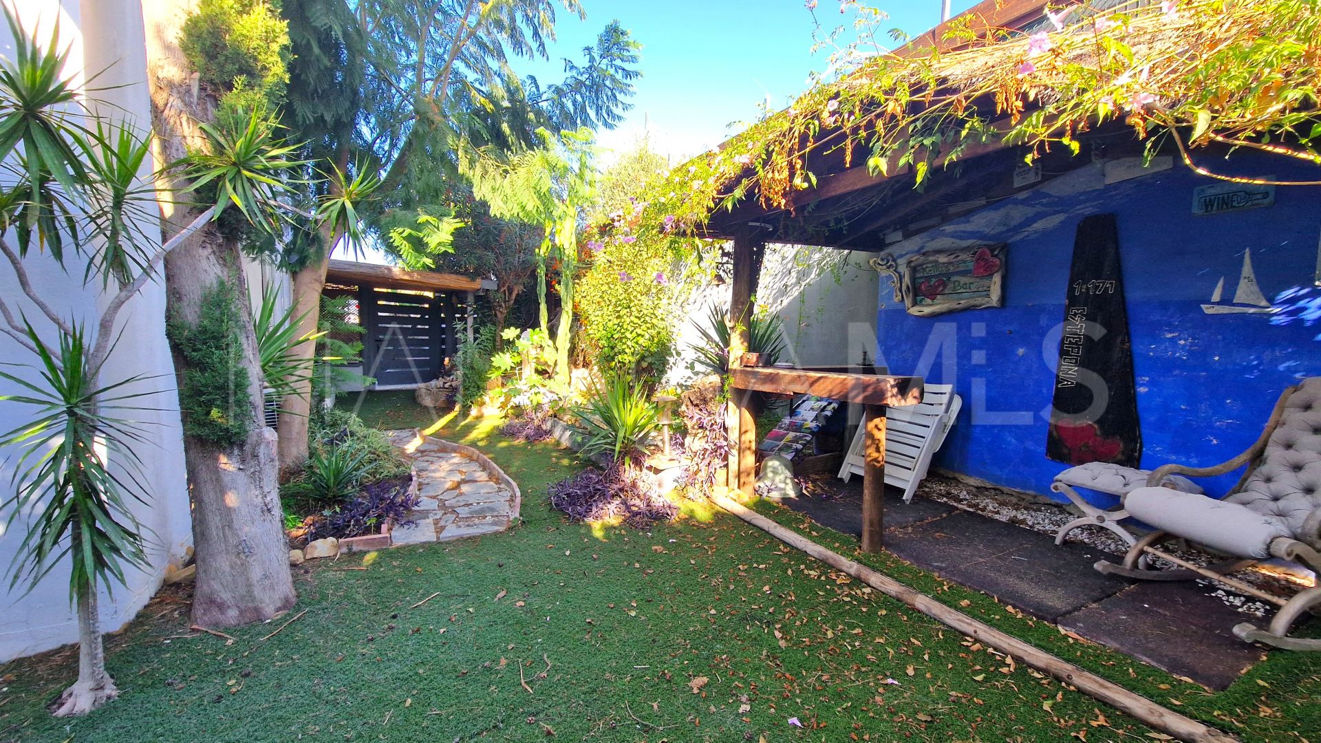 Villa for sale in Estepona Golf