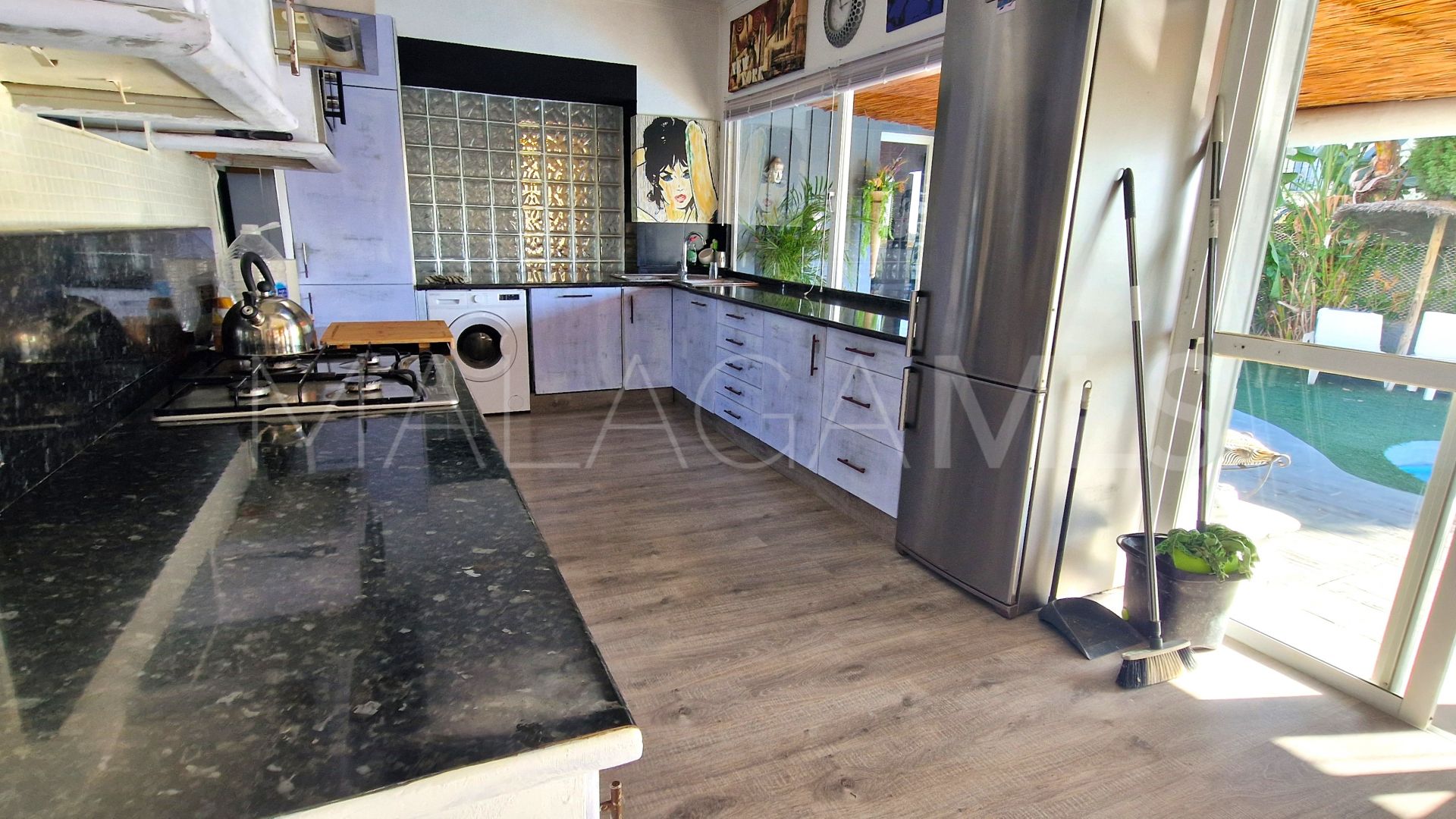 Villa for sale in Estepona Golf