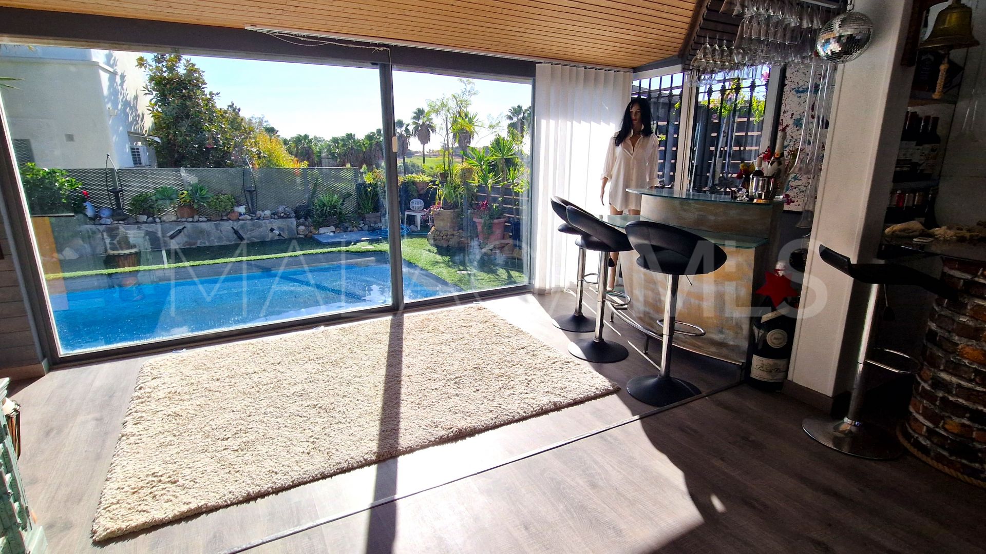 Villa for sale in Estepona Golf