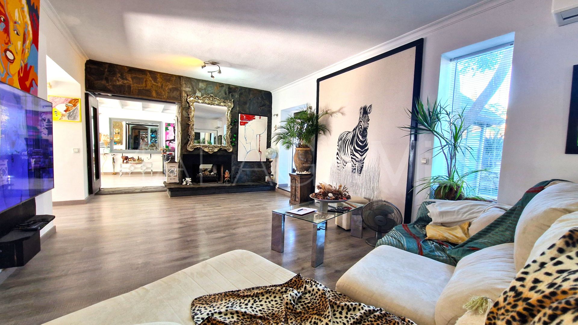 Villa for sale in Estepona Golf