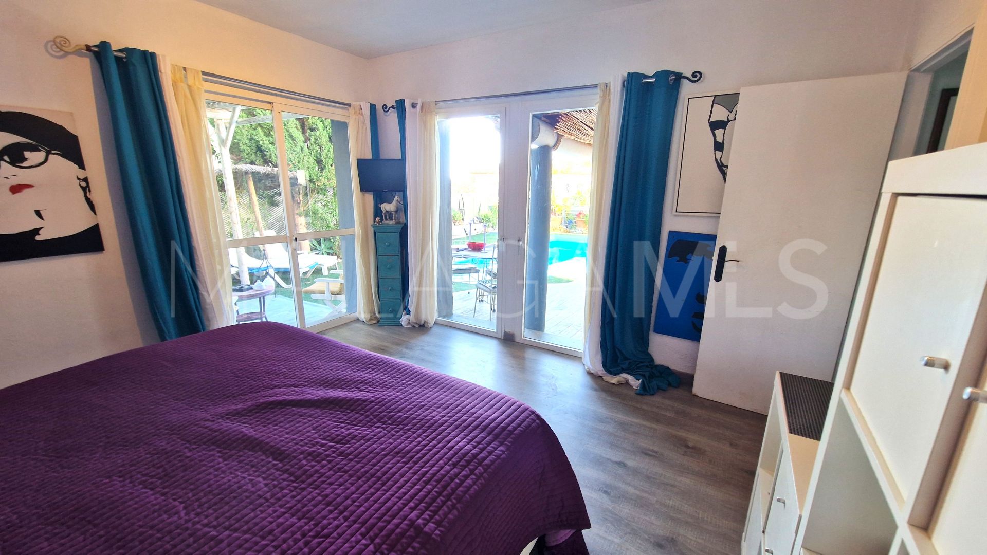 Villa for sale in Estepona Golf