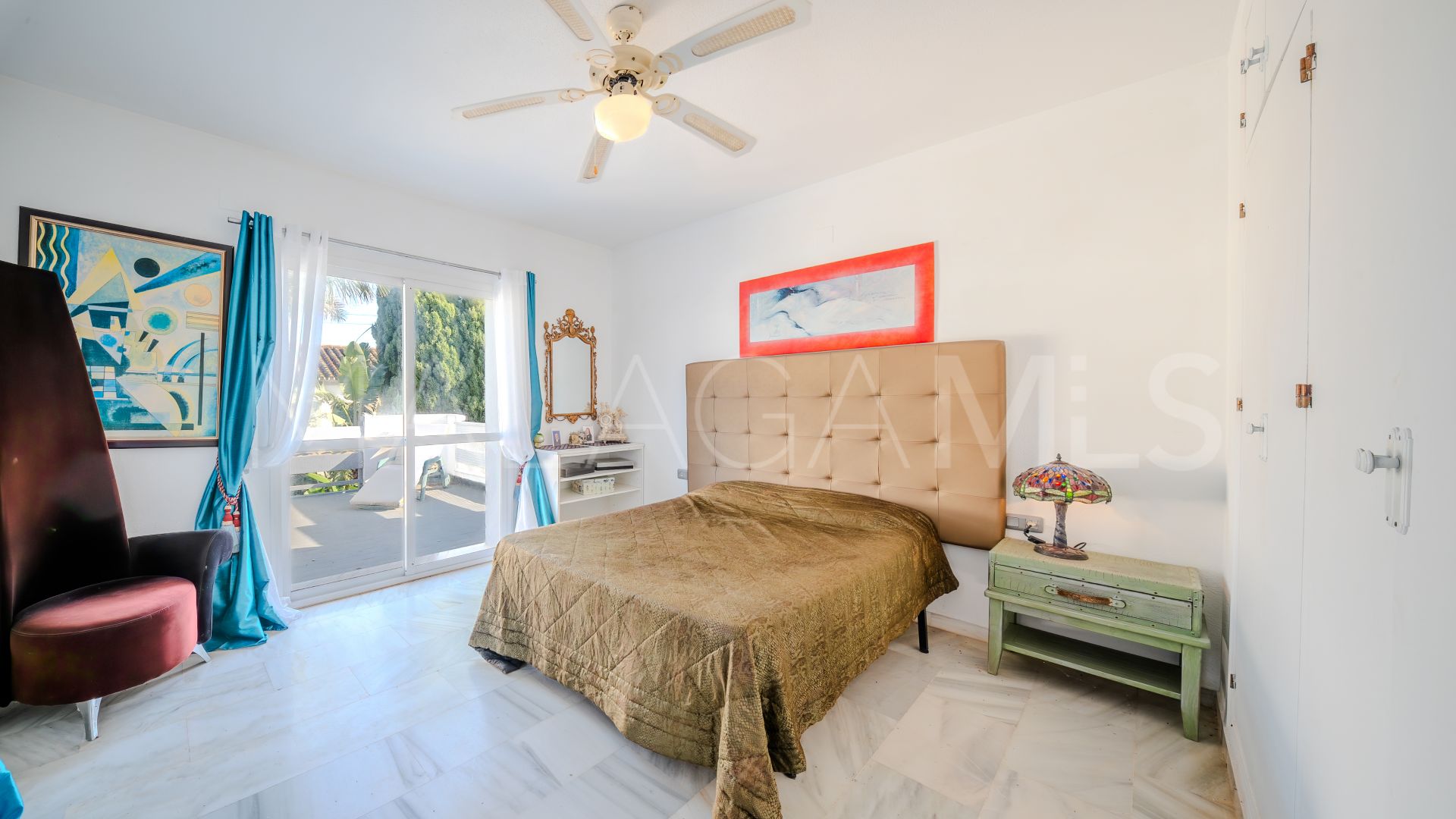 5 bedrooms villa in Estepona Golf for sale