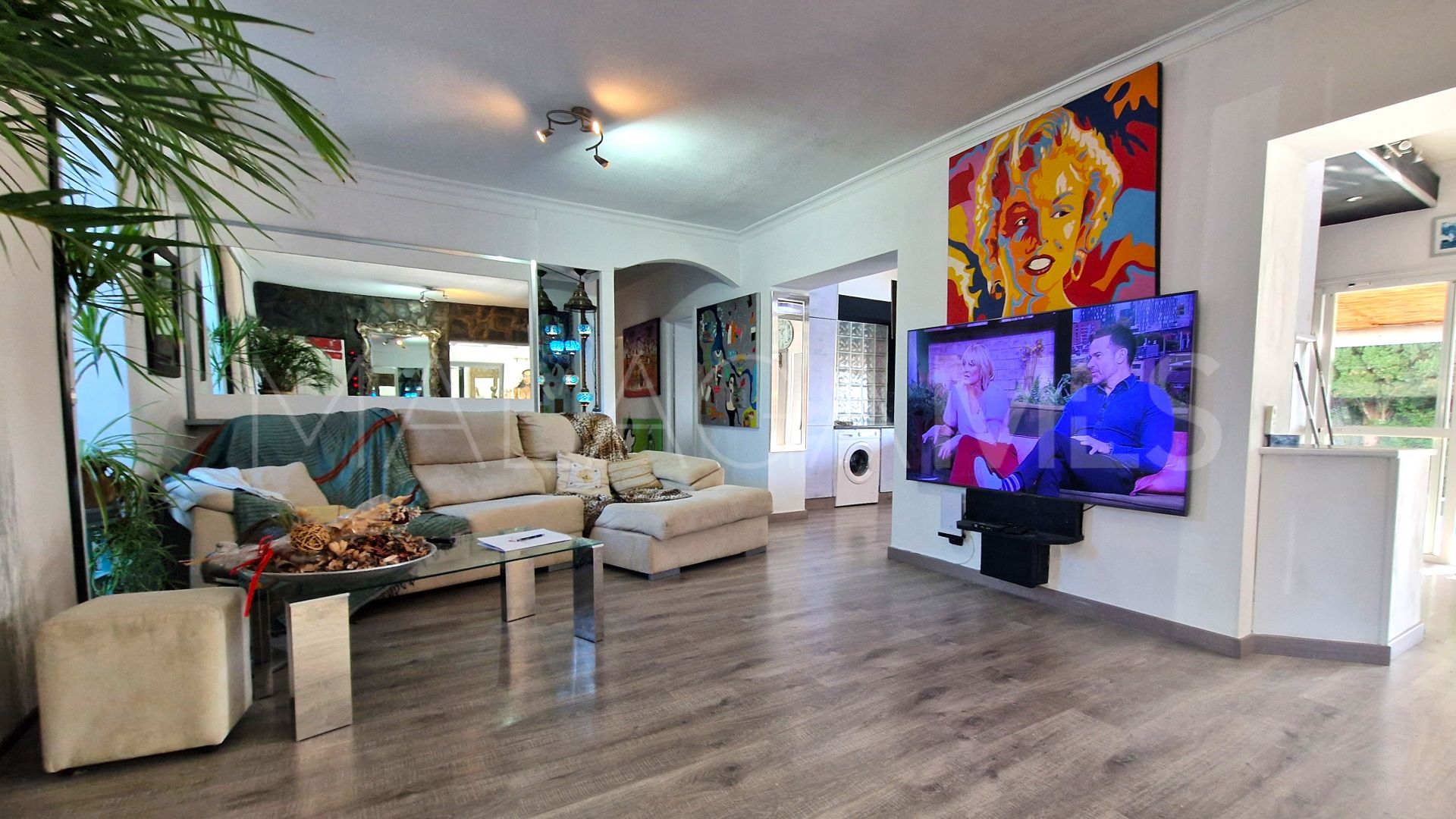 Villa for sale in Estepona Golf