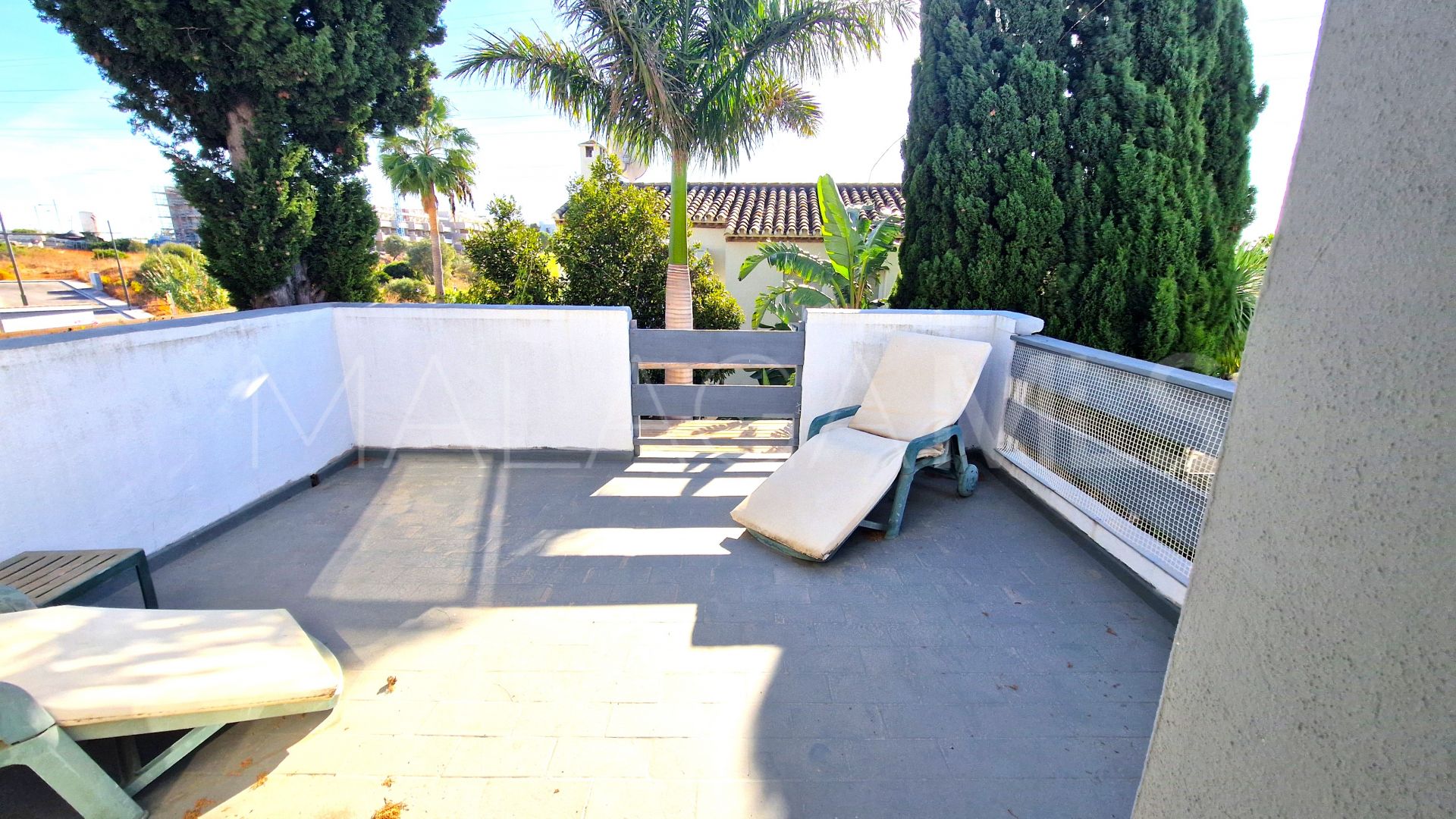 Villa for sale in Estepona Golf