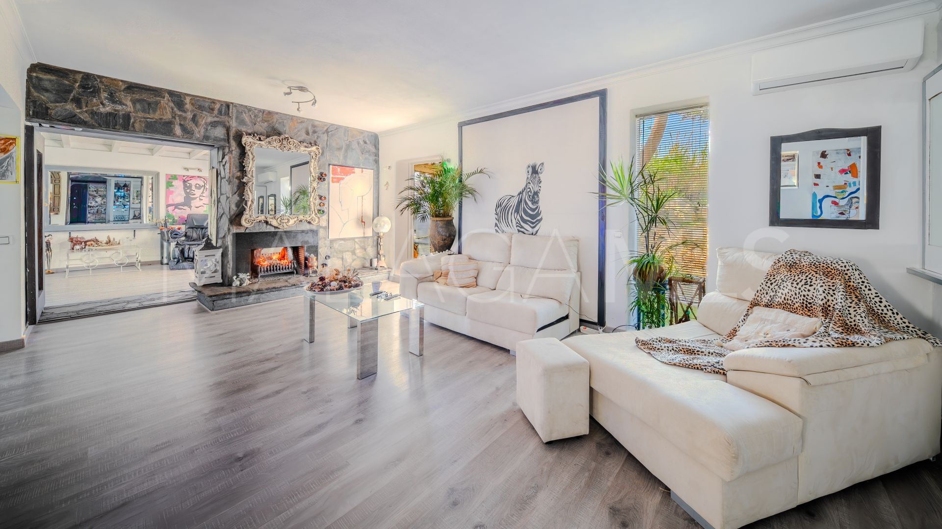 5 bedrooms villa in Estepona Golf for sale